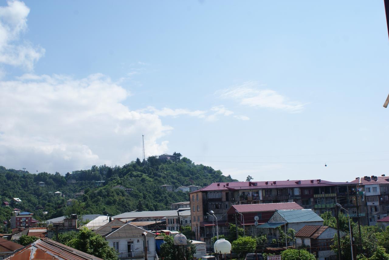 Hotel Vakhtanguri Batumi Exterior photo