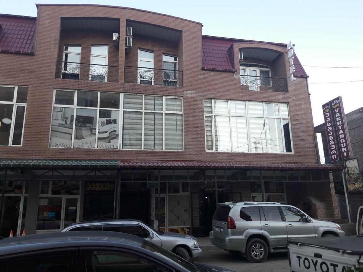 Hotel Vakhtanguri Batumi Exterior photo