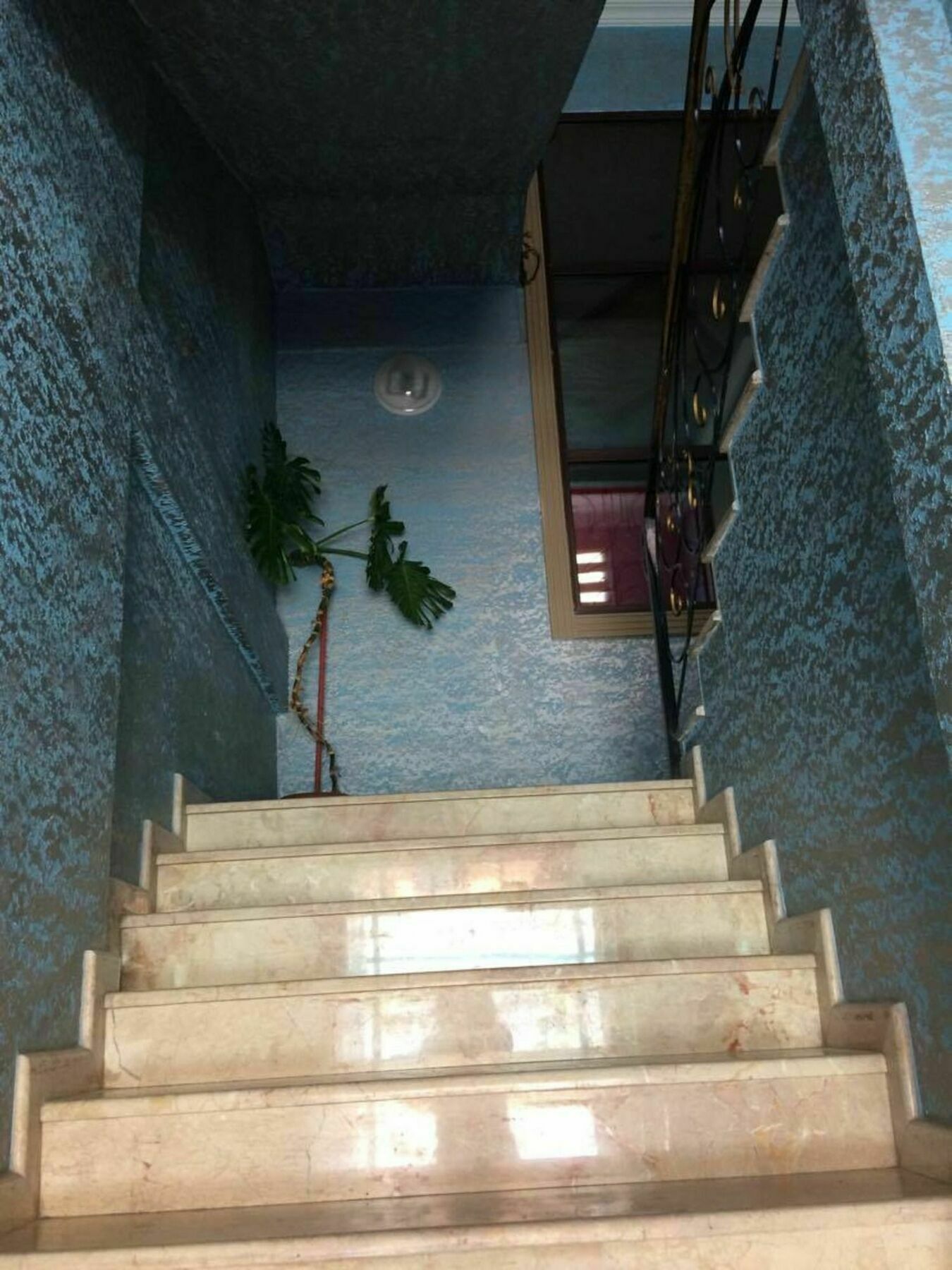 Hotel Vakhtanguri Batumi Exterior photo